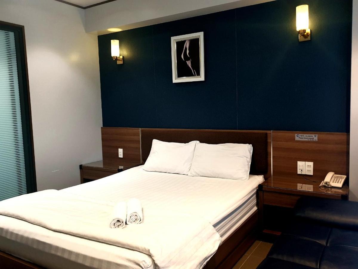 Reddoorz Premium Cloud 9 An Nhon Hotel Ciudad Ho Chi Minh  Exterior foto